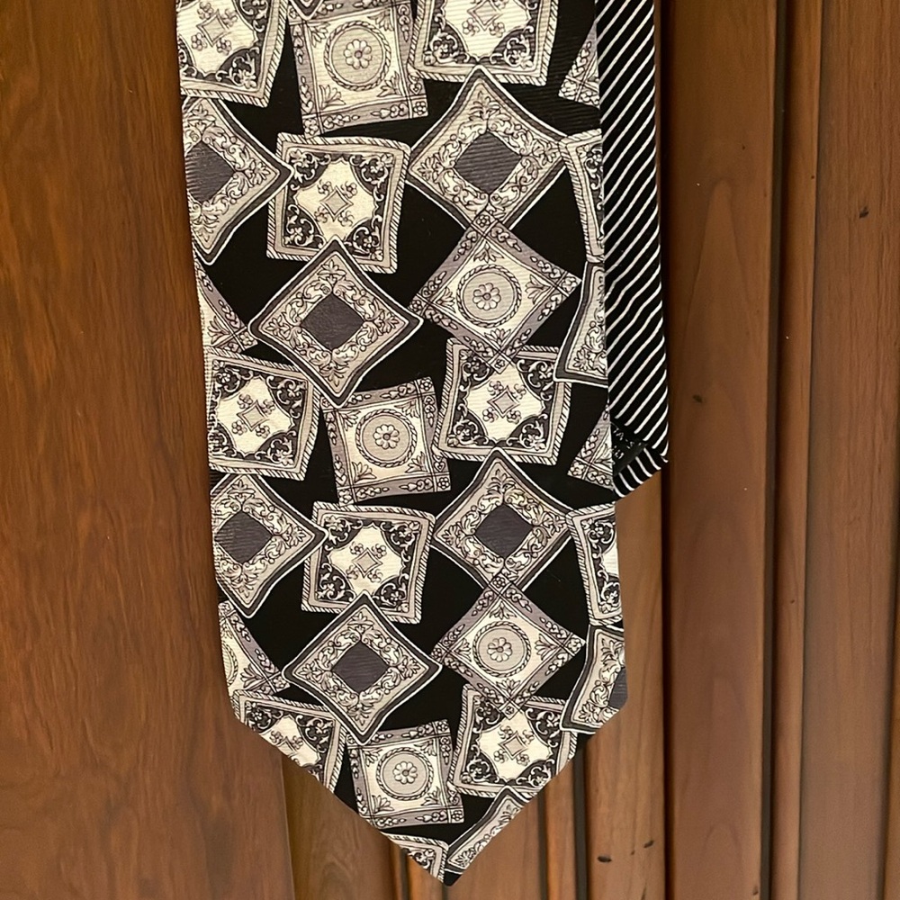 Gray and black Versace silk tie